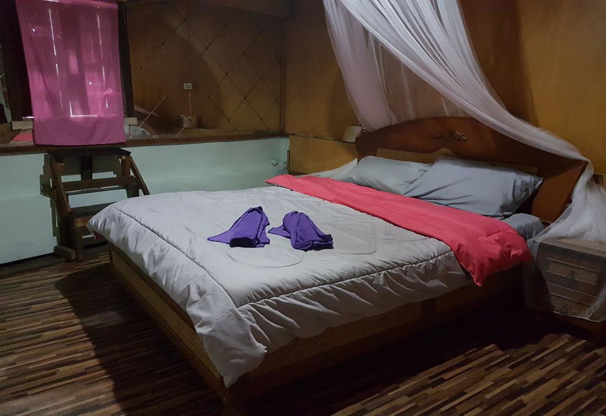 Bar 184 Party Hostel (Adults Only) Chiang Rai Exterior foto