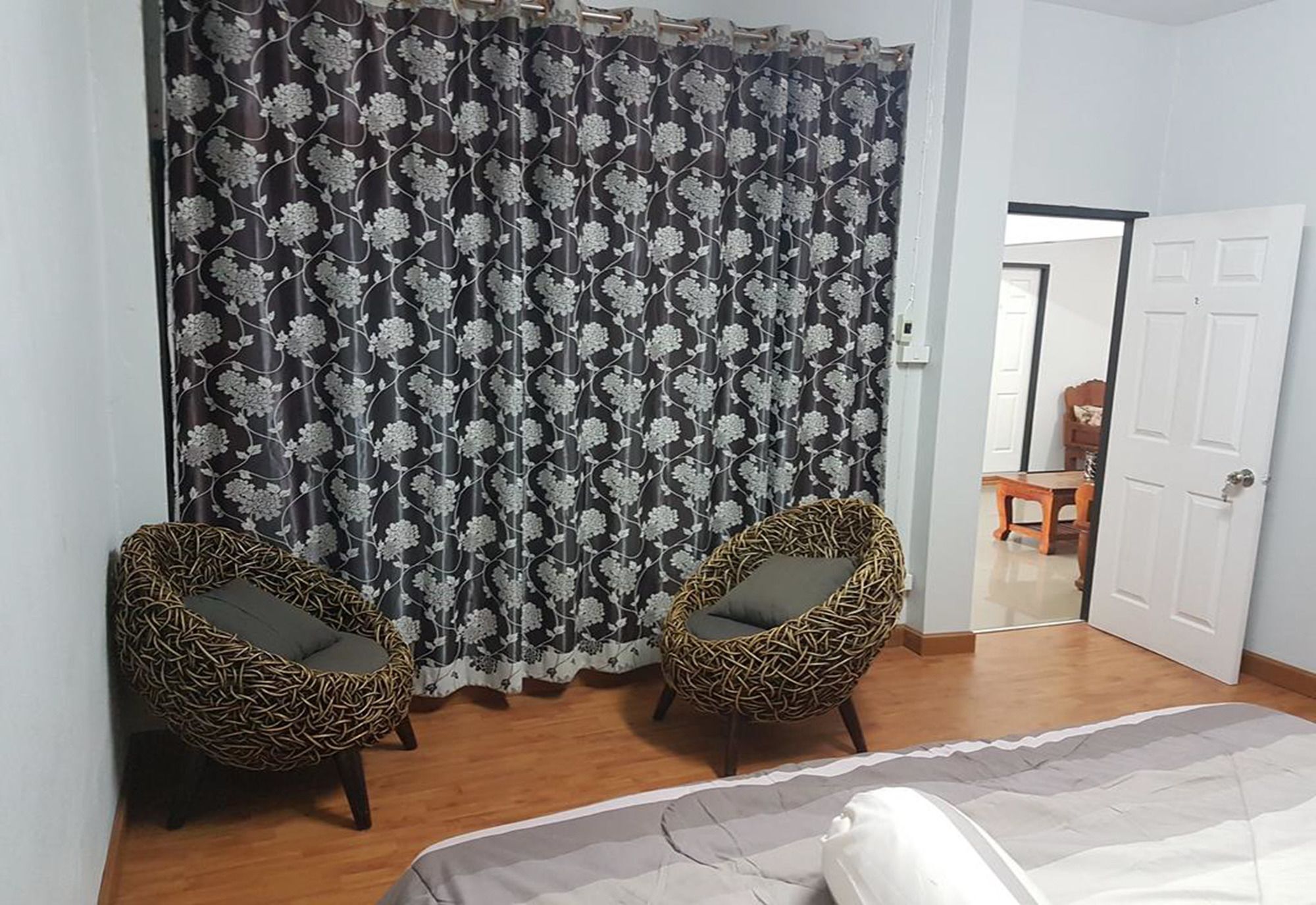 Bar 184 Party Hostel (Adults Only) Chiang Rai Exterior foto