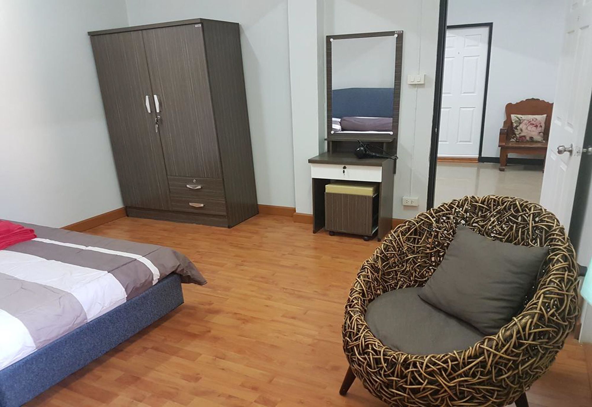 Bar 184 Party Hostel (Adults Only) Chiang Rai Exterior foto